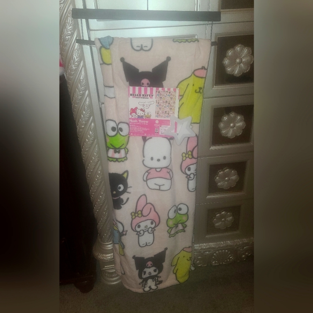 Hello kitty and friends throw blanket